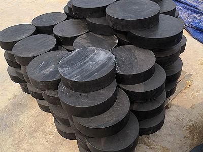 江门板式橡胶支座由若干层橡胶片与薄钢板经加压硫化